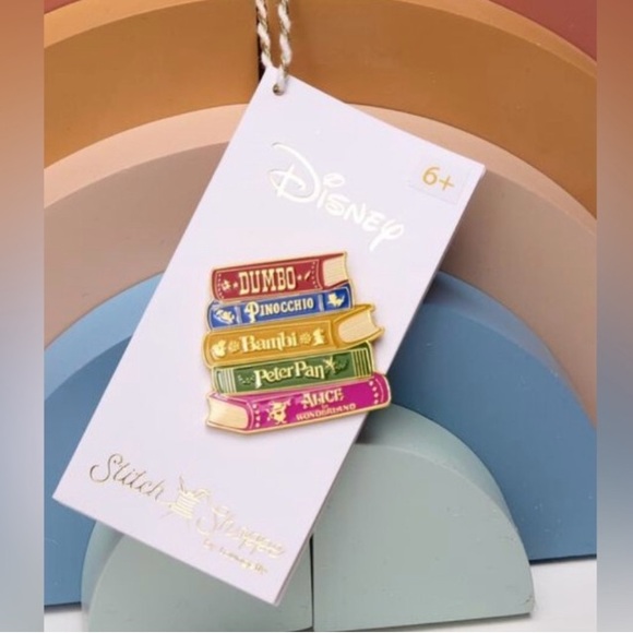 LOUNGEFLY STITCH SHOPPE DISNEY CLASSIC BOOKS CROSSBODY BAG, WALLET, LT. ED. PINS - Picture 13 of 15